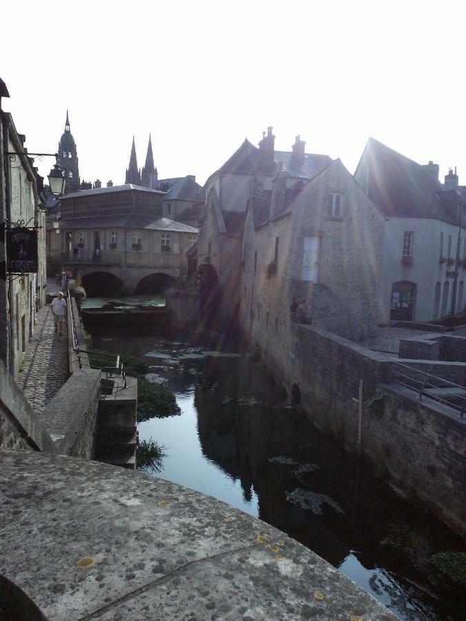 L'Aure Bleue Apartment Bayeux Luaran gambar
